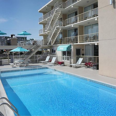 Aquarius Oceanfront Inn Уайлдууд Екстериор снимка