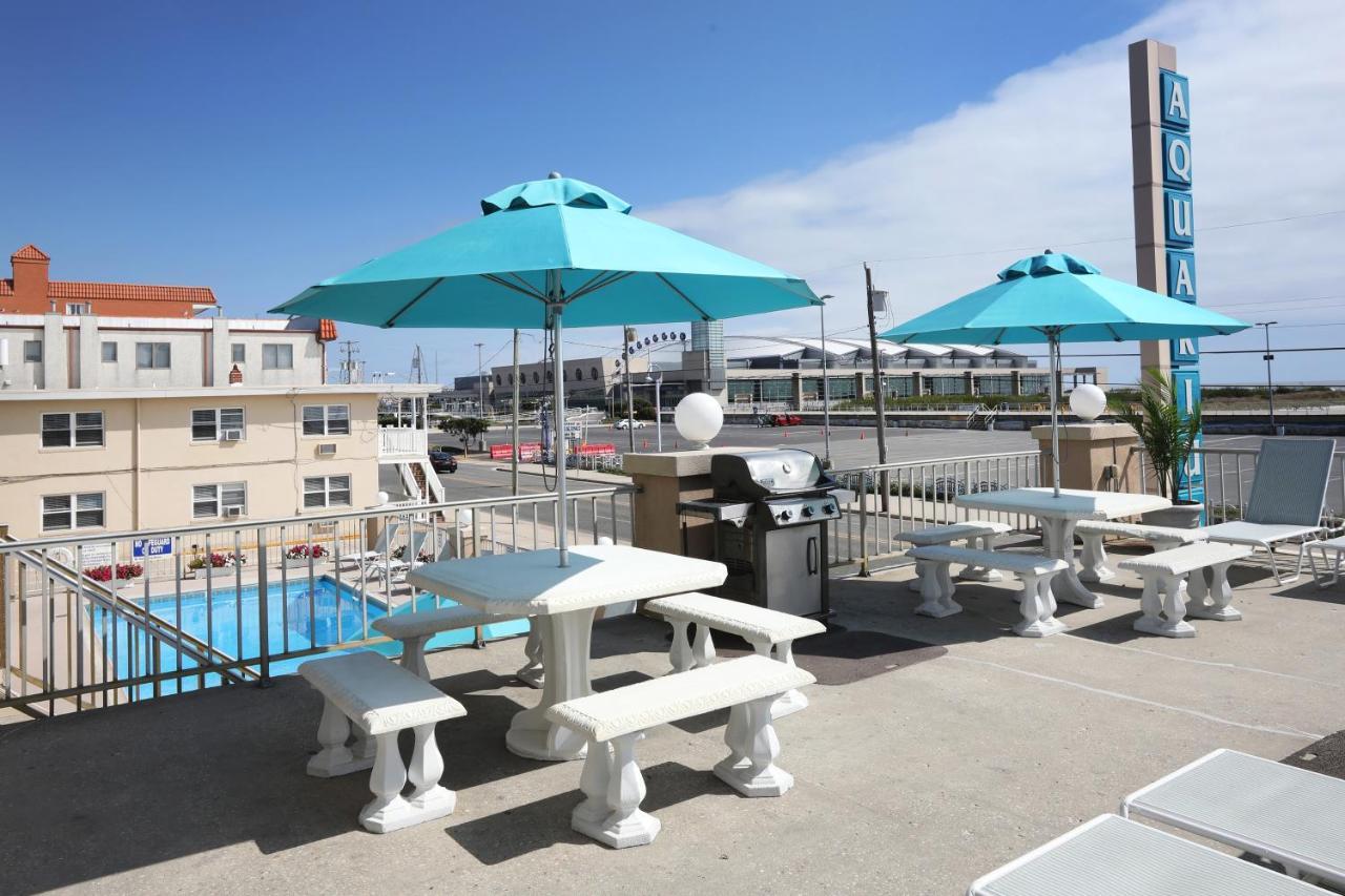 Aquarius Oceanfront Inn Уайлдууд Екстериор снимка