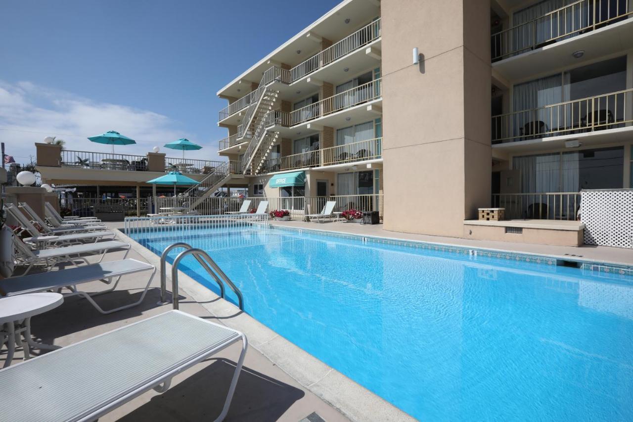 Aquarius Oceanfront Inn Уайлдууд Екстериор снимка